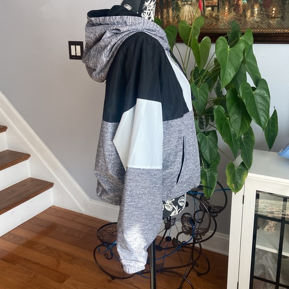 PINK windbreaker - Picture 4 of 11